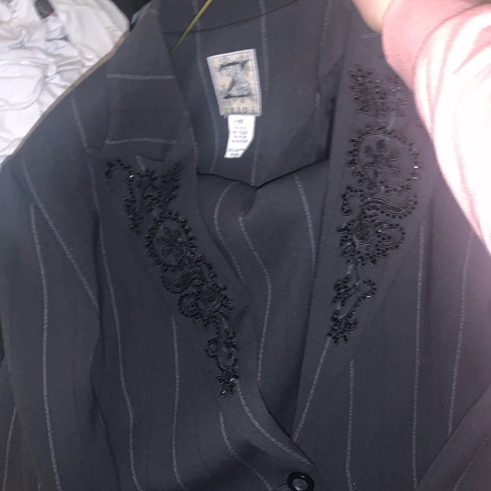 Elegant Black Embroidered Women's Jacket with pants